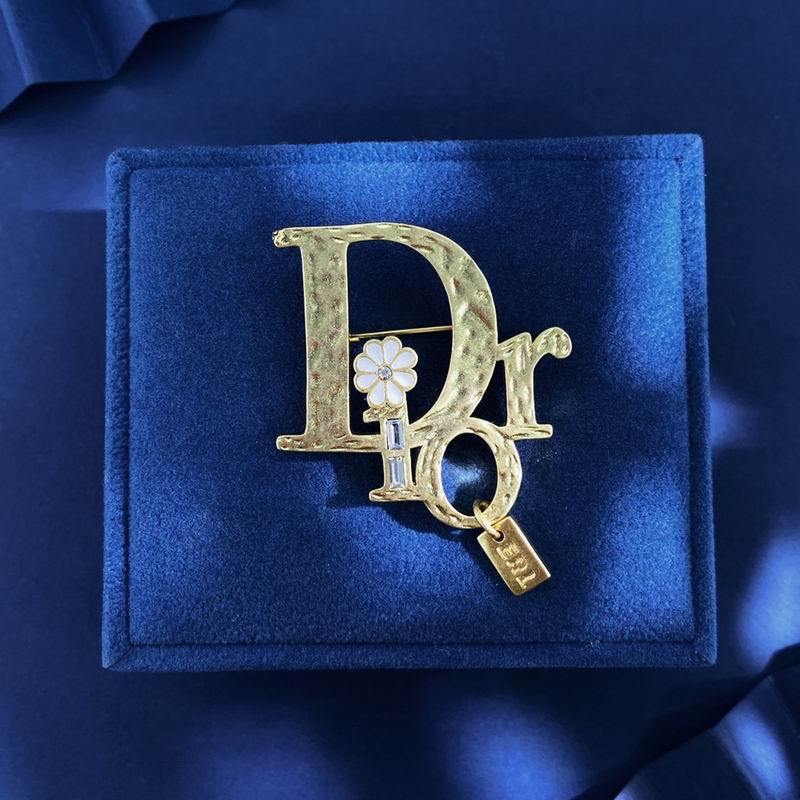 DIOR Brooch 5